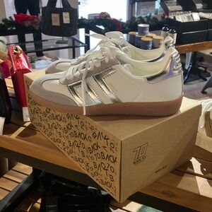 Back70 cloud light grey sneakers